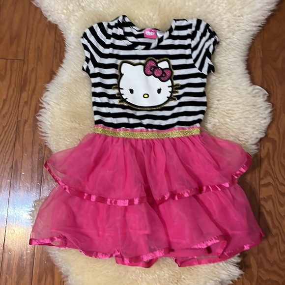 Two Size 6 Girls Dresses/ Two Size 6 Girls Dresses - Picture 4 of 5